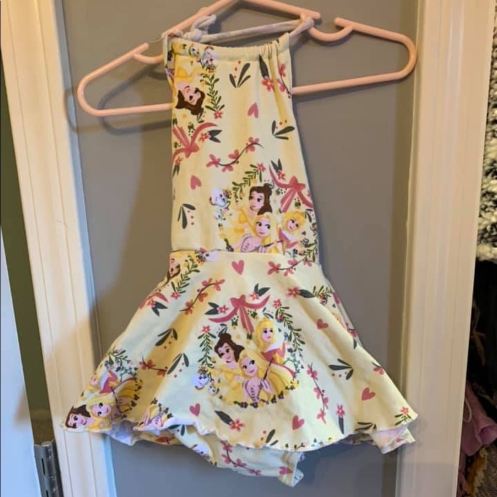 Custom Belle skirted Leo